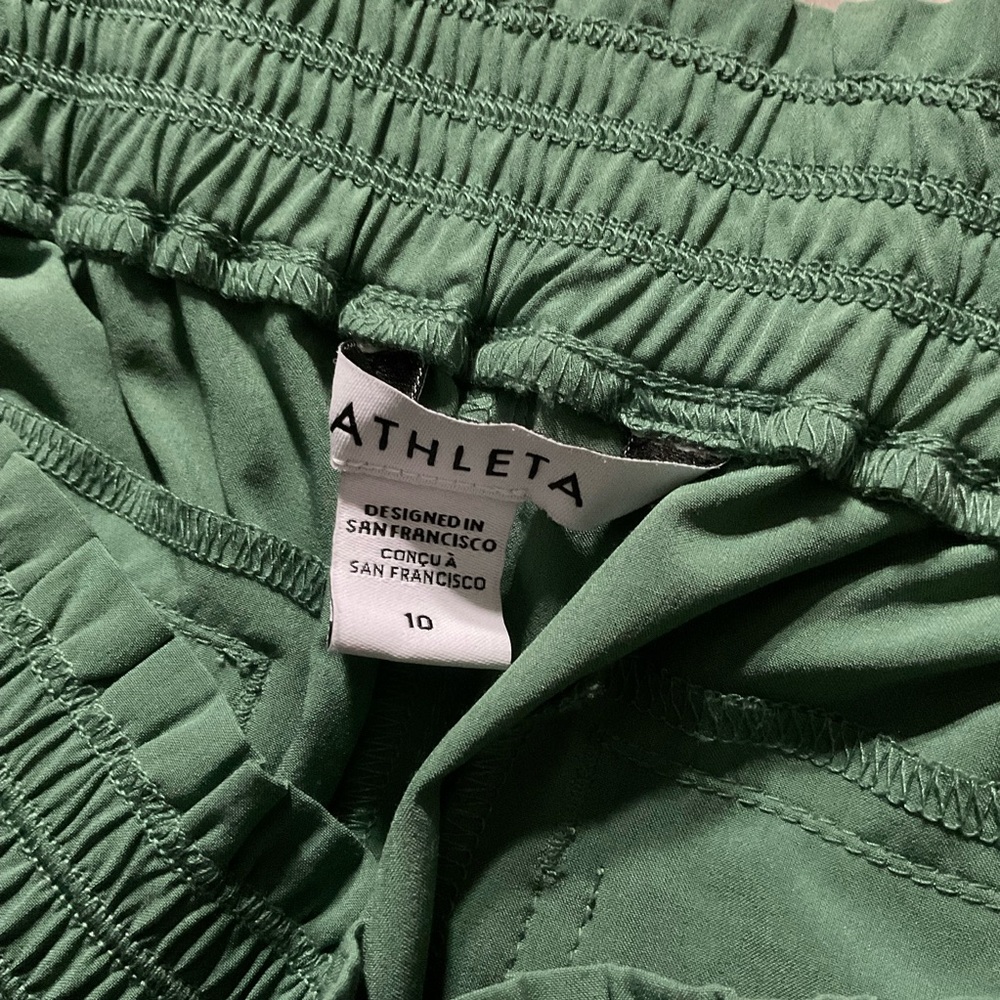 Athleta Savannah Jogger in Vineyard Green - Picture 3 of 5